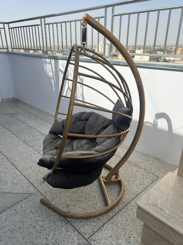 صندلی زنجیری زیبا