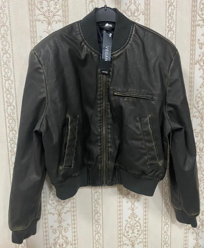 کورتی چرمی از برند h&m