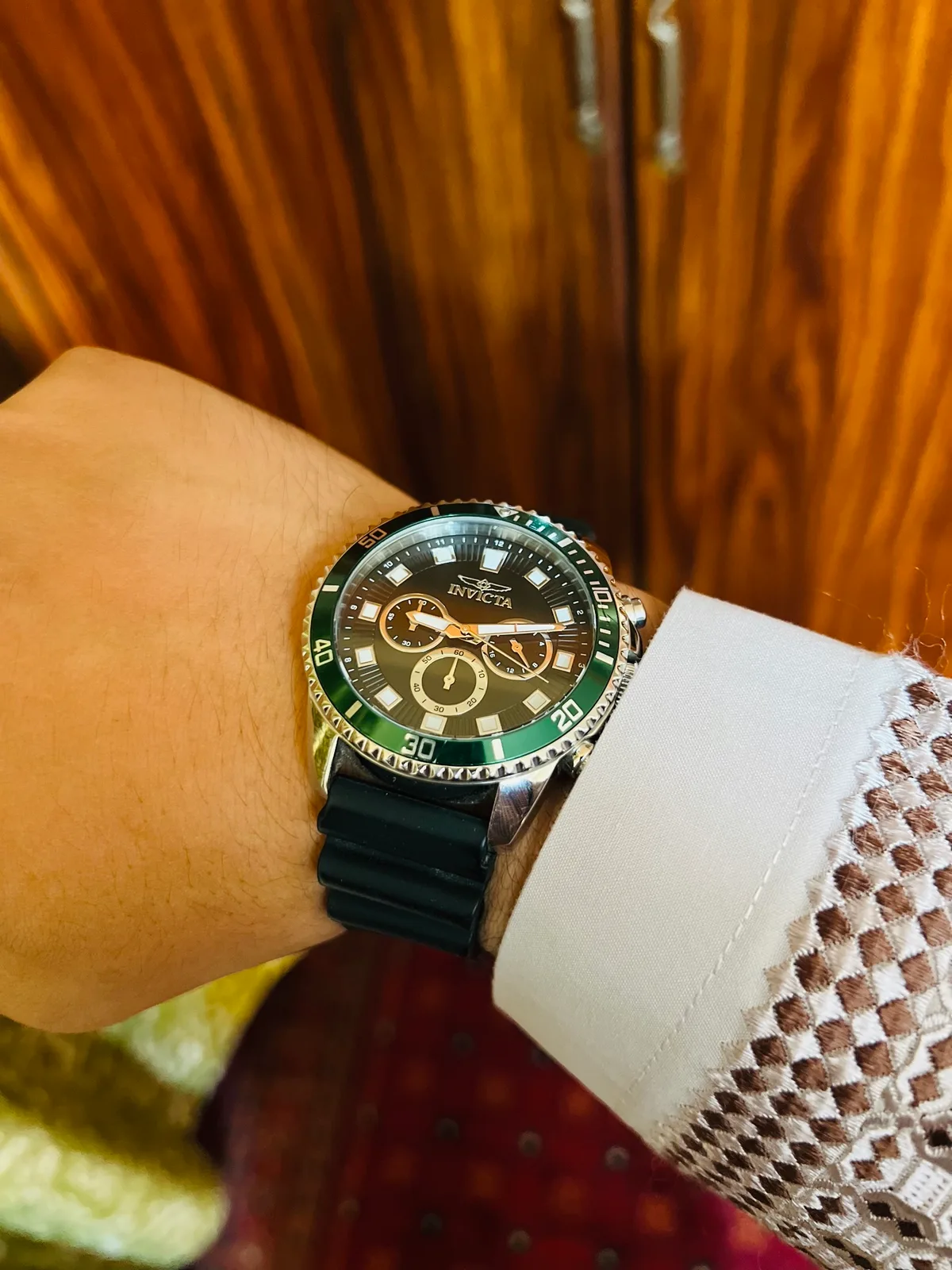 ساعت اصلی INVICTA جنس خارج ( کانادا)